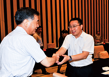 原中央政治局常委、第十三届全国政协主席， 时任国务院副总理汪洋接见ng电子游戏科技总裁薛驰